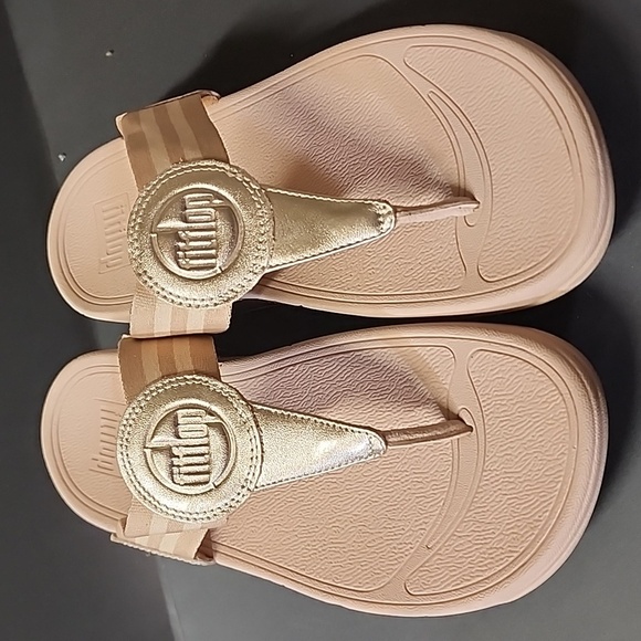 FitFlop Walkstar Toe-Post Sandals, Rose Gold, Women's 7.5 - Picture 1 of 6